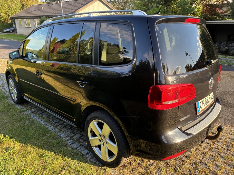 VW Touran 1,6 TDi 105 Trendline DSG 7prs 5d
