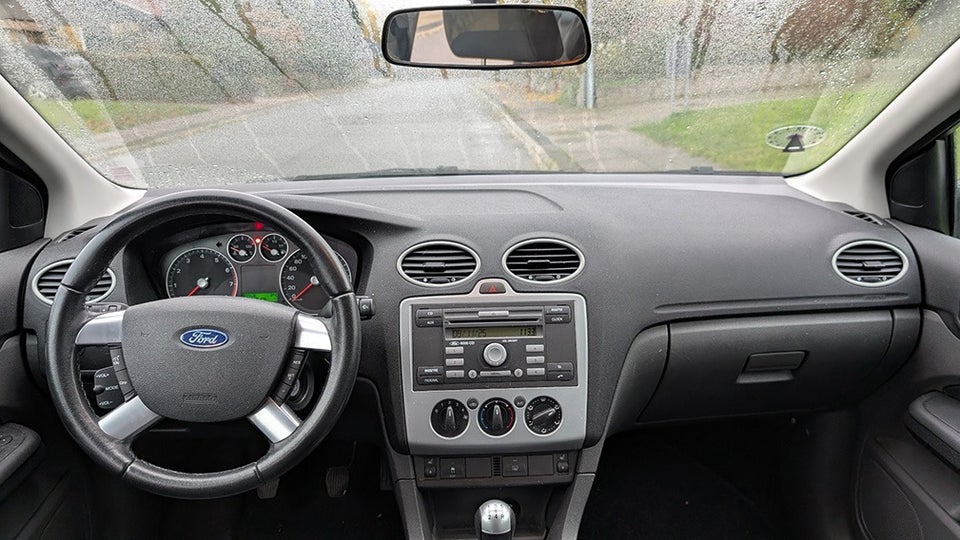 Ford Focus 1,6 Trend 100 5d