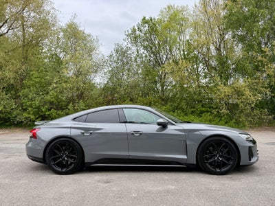 Audi e-tron GT  quattro 4d