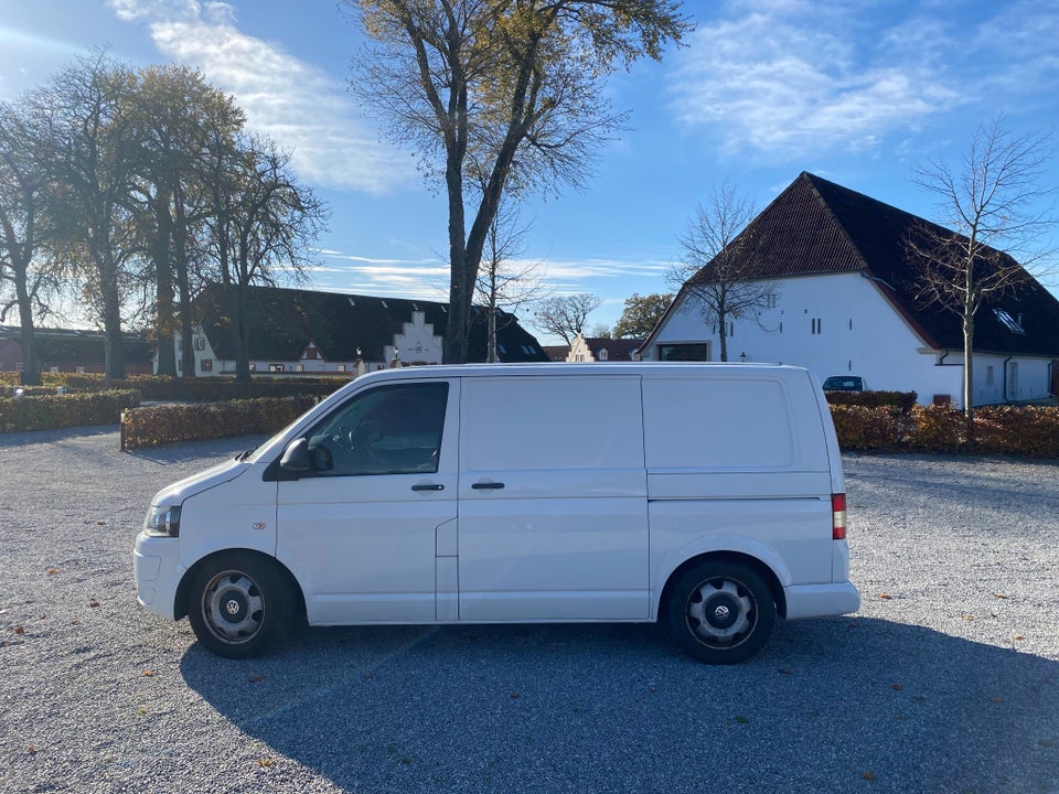 VW Transporter 2,0 TDi 140 Kassevogn DSG kort