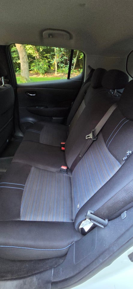 Nissan Leaf 62 e+ Acenta 5d