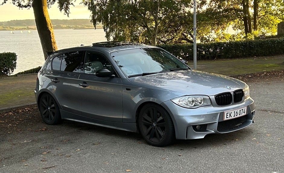 BMW 120d 2,0 Advantage aut. 5d