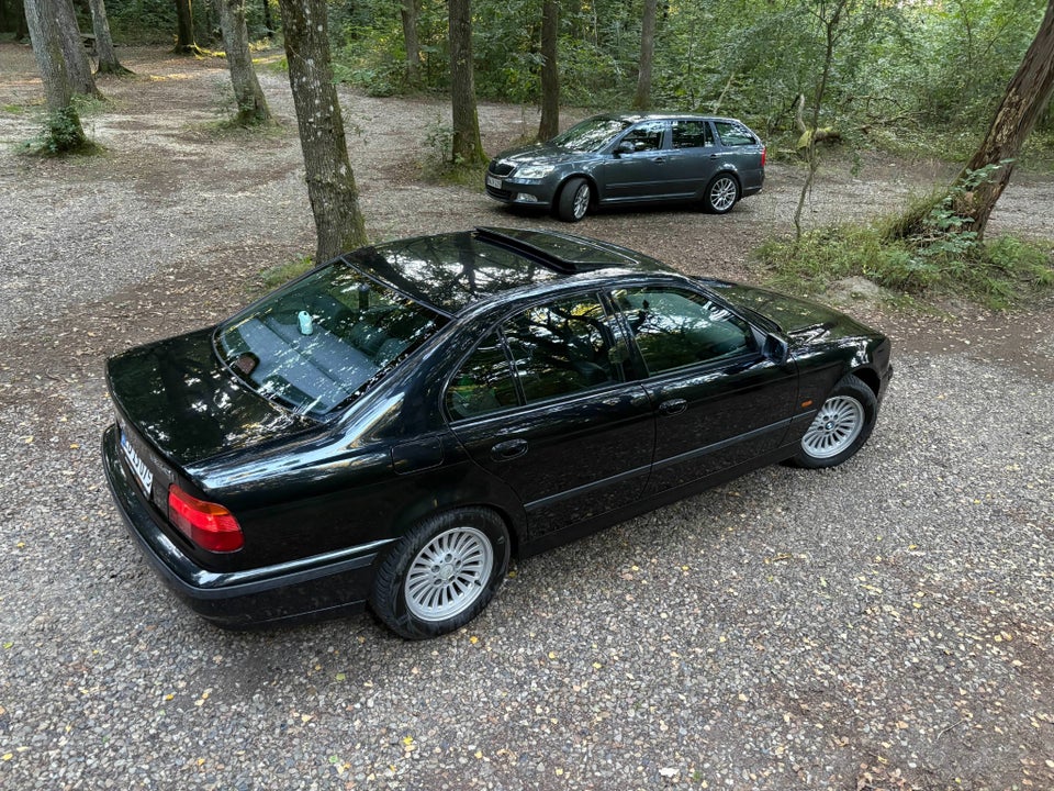 BMW 540i 4,4 Steptr. 4d