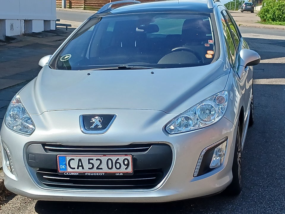 Peugeot 308 1,6 e-HDi 112 Sportium SW 5d