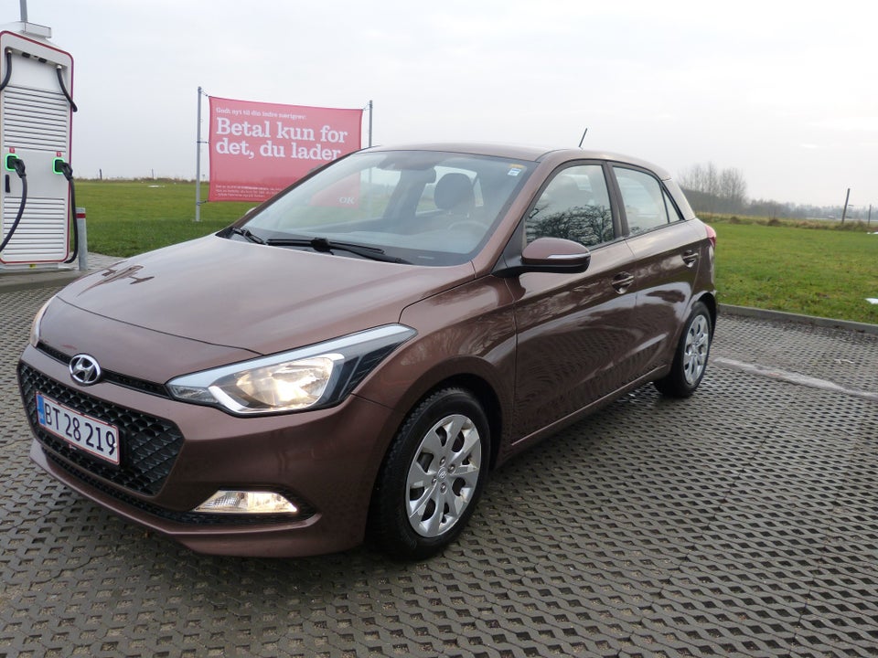Hyundai i20 1,25 Trend 5d