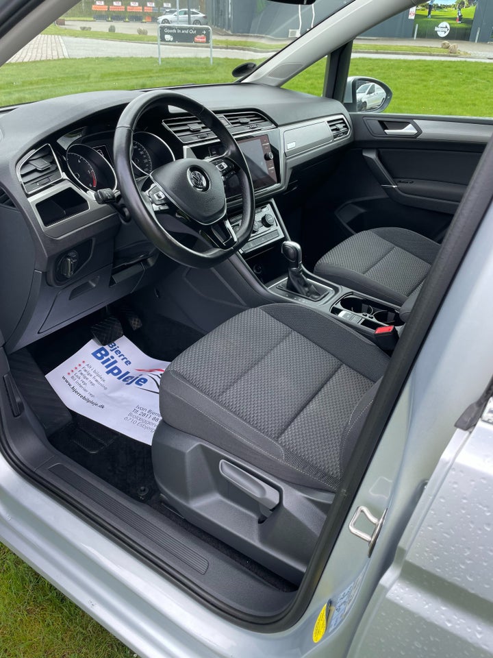 VW Touran 1,6 TDi 115 Comfortline DSG Van 5d