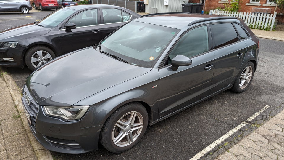 Audi A3 2,0 TDi 150 S-line Sportback S-tr. 5d