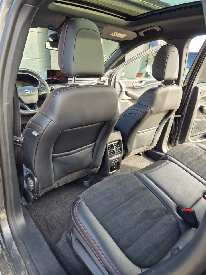 Ford Kuga 2,5 PHEV ST-Line CVT 5d