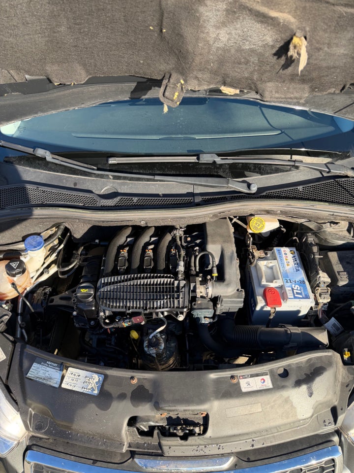 Peugeot 208 1,0 VTi Access 5d