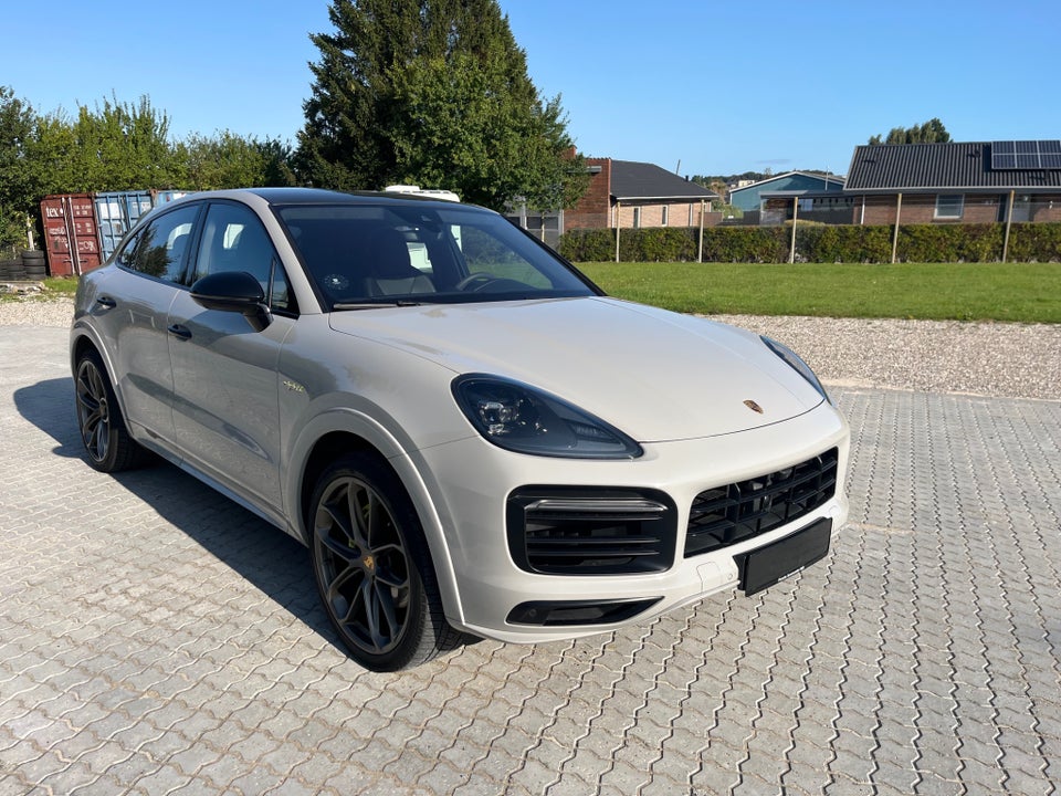 Porsche Cayenne 3,0 E-Hybrid Coupé Tiptr. 5d