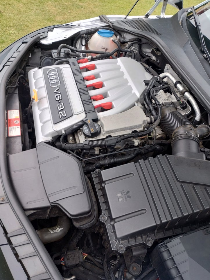 Audi TT 3,2 V6 Coupé quattro S-tr. 2d