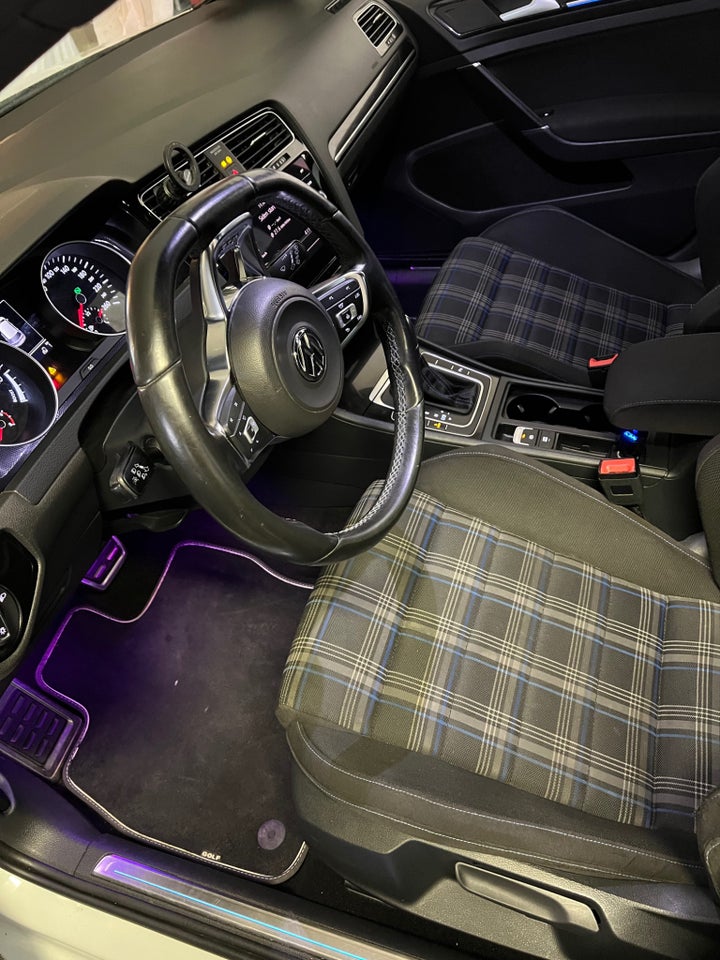 VW Golf VII 1,4 GTE DSG 5d