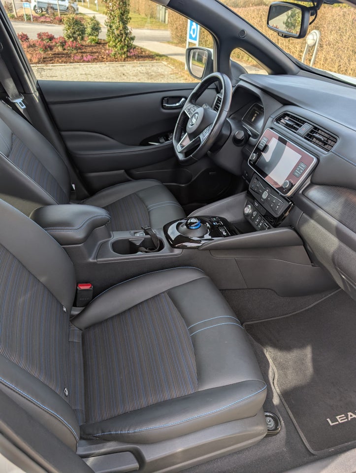 Nissan Leaf 40 Tekna 5d