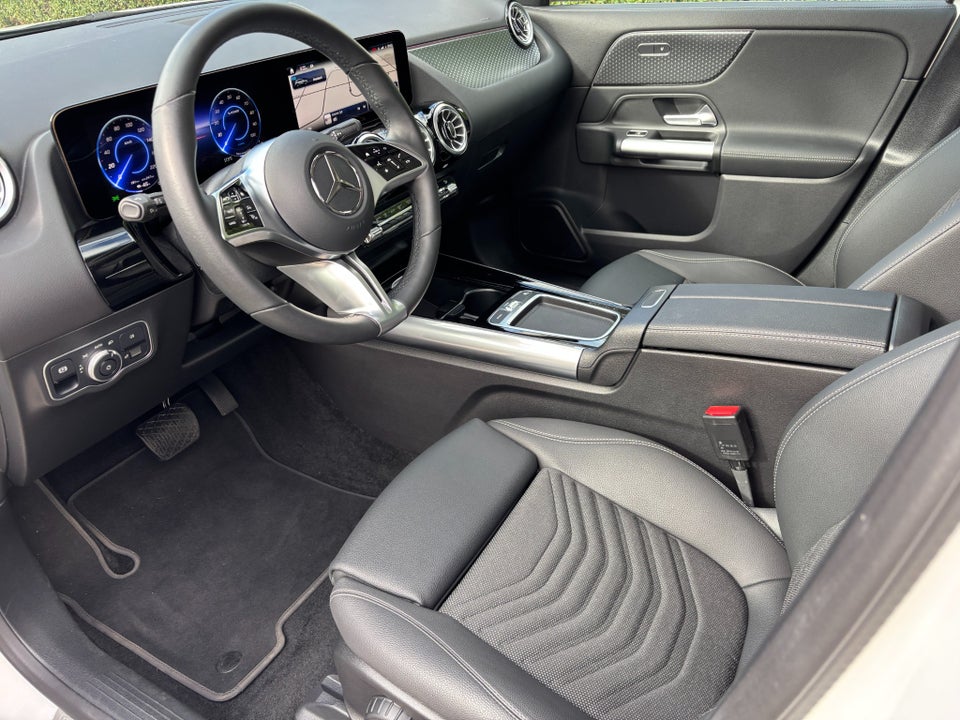 Mercedes EQA250+ Progressive Advance 5d