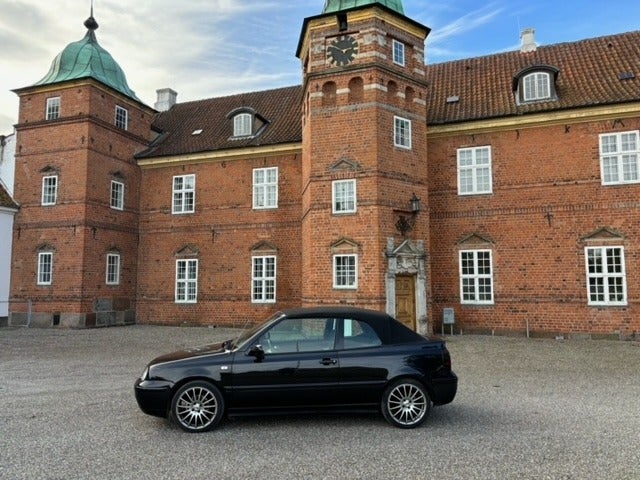 VW Golf IV 1,6 Trendline Cabriolet 2d