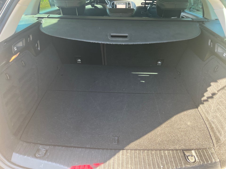 Renault Megane IV 1,6 E-Tech Intens Sport Tourer 5d