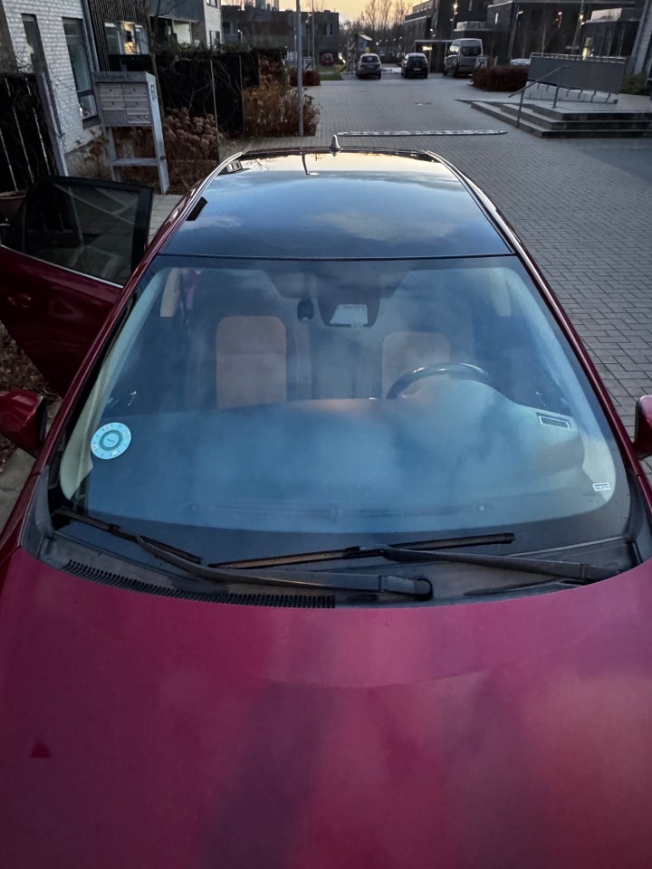 Toyota Auris 1,8 Hybrid H3 CVT Skyview 5d