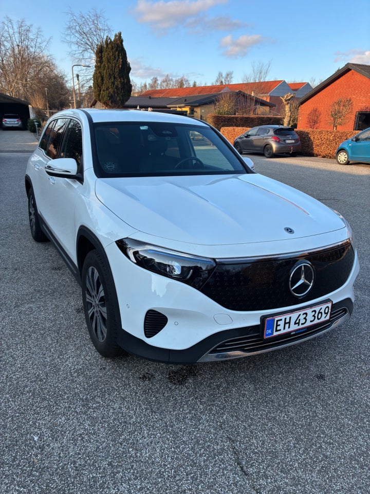 Mercedes EQB250+ Progressive 5d