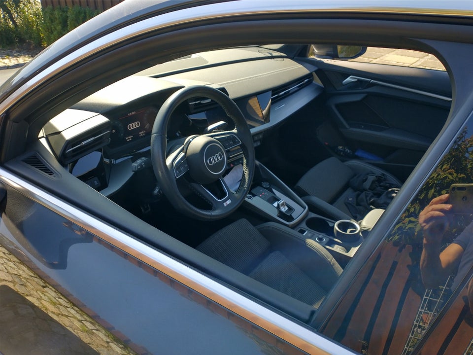 Audi A3 35 TFSi S-line 4d
