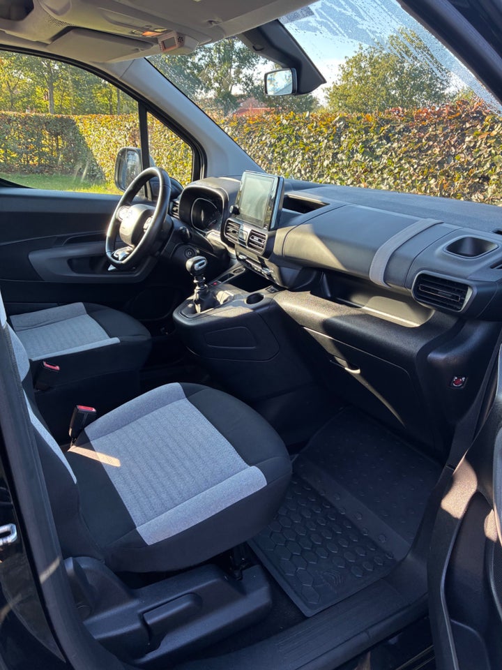 Citroën Berlingo 1,2 PureTech 110 Iconic 5d