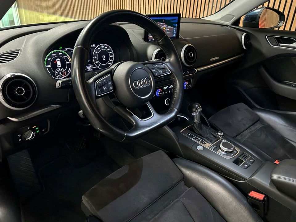 Audi A3 1,4 e-tron Sport Sportback S-tr. 5d