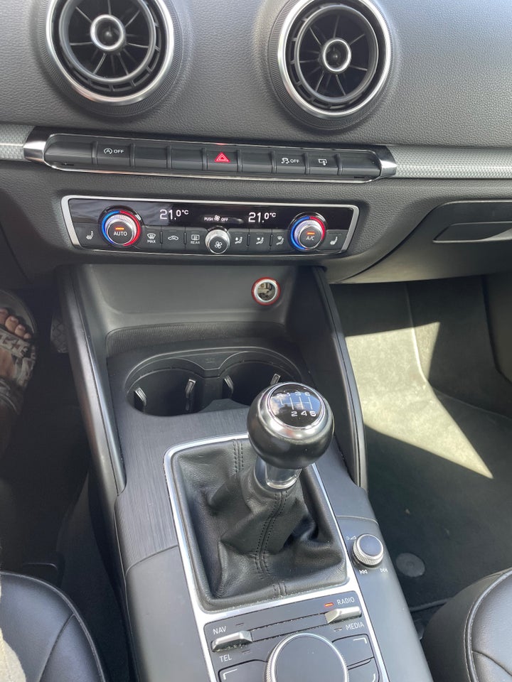 Audi A3 1,4 TFSi 140 Attraction Sportback 5d