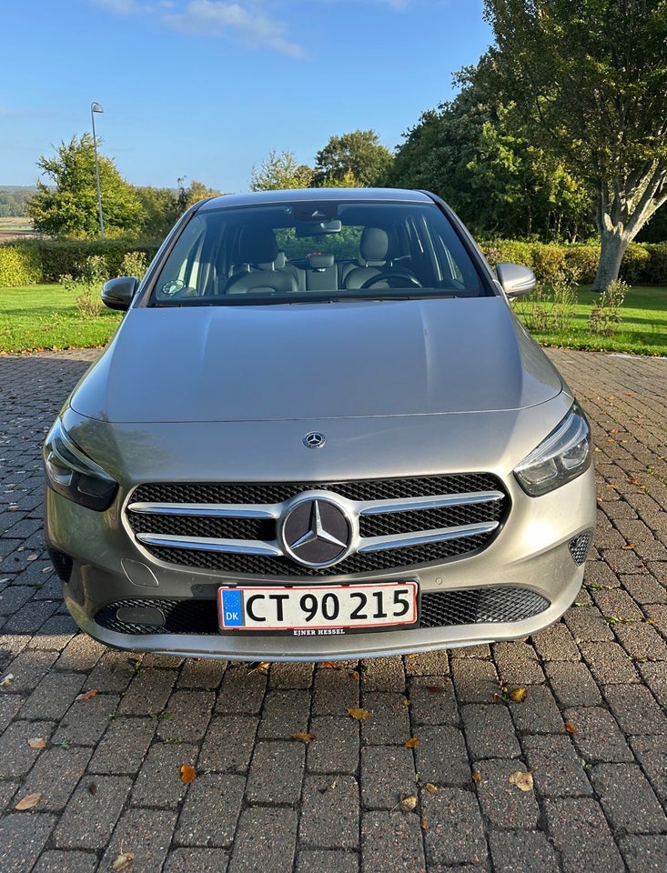 Mercedes B200 1,3 Progressive aut. 5d