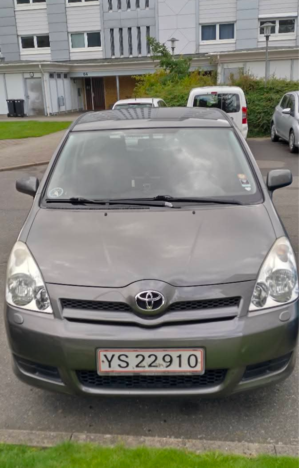 Toyota Corolla Verso 1,6 Sol 7prs 5d