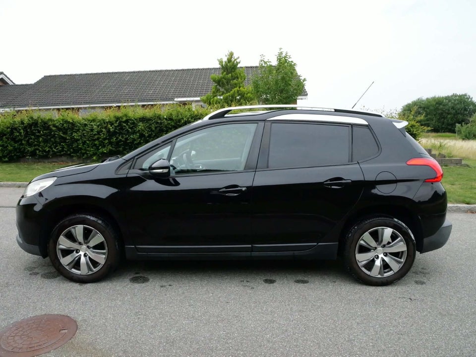 Peugeot 2008 1,2 VTi 82 Active 5d