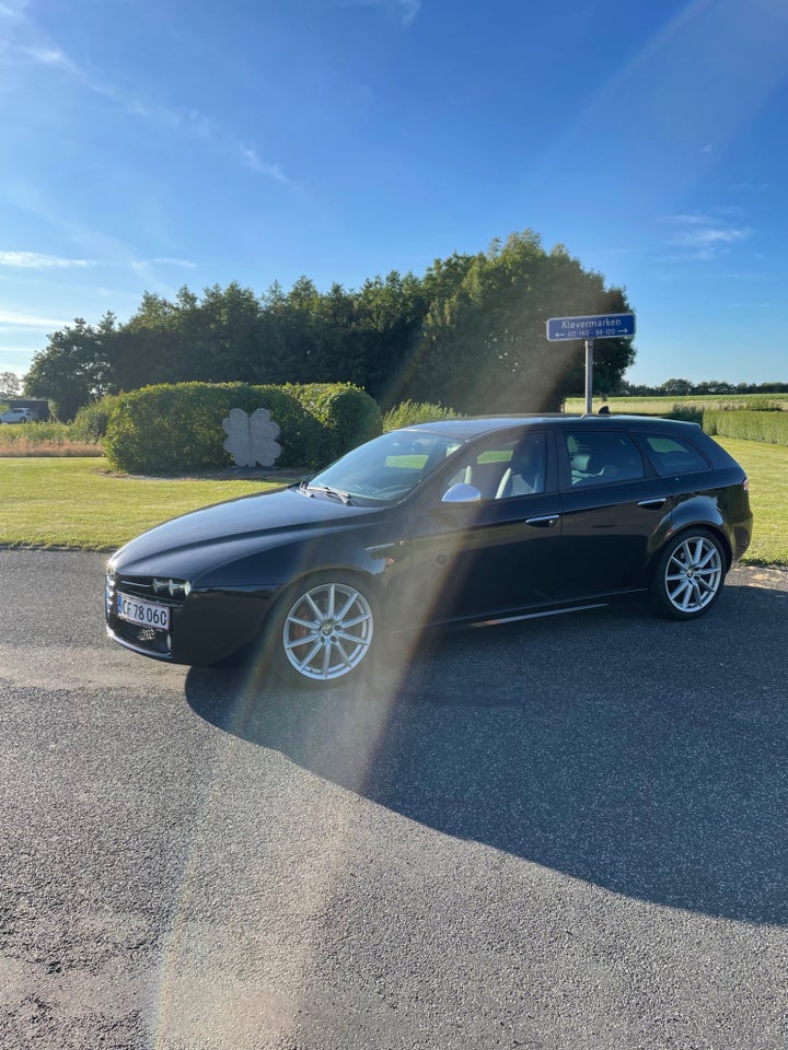 Alfa Romeo 159 1,75 TBi Distinctive Sportwagon 5d