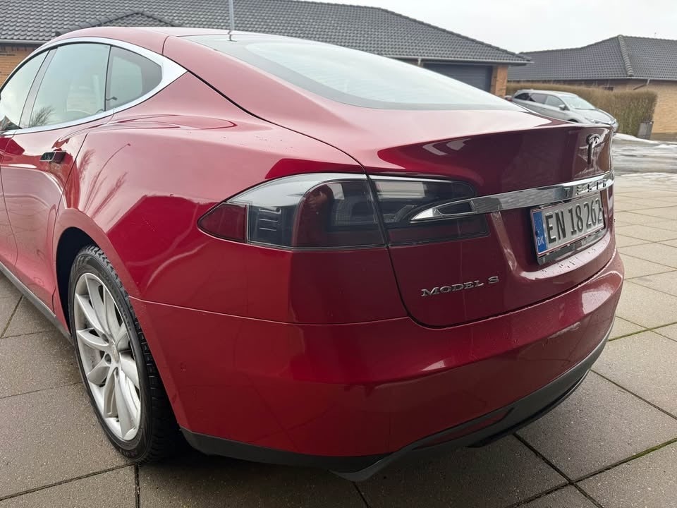 Tesla Model S 85D 5d