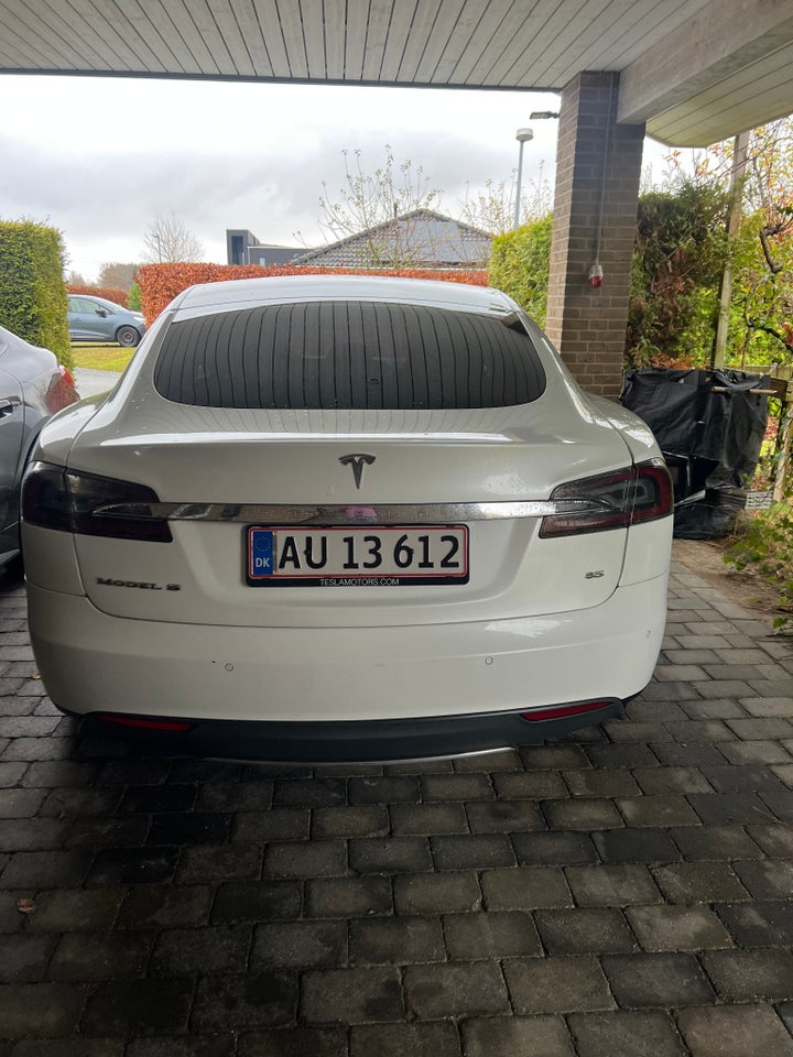 Tesla Model S 85 5d