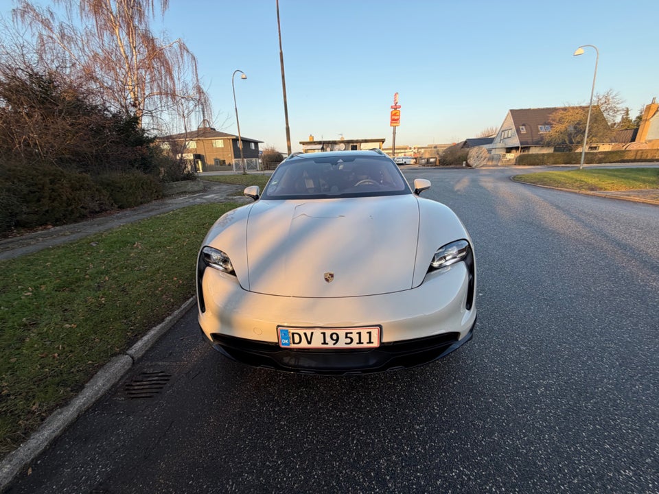 Porsche Taycan 4S Performance+ Cross Turismo 5d