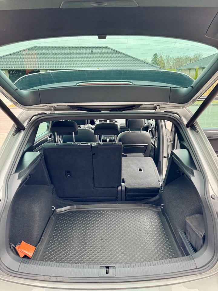 VW Tiguan 1,4 TSi 150 R-line DSG 4Motion 5d