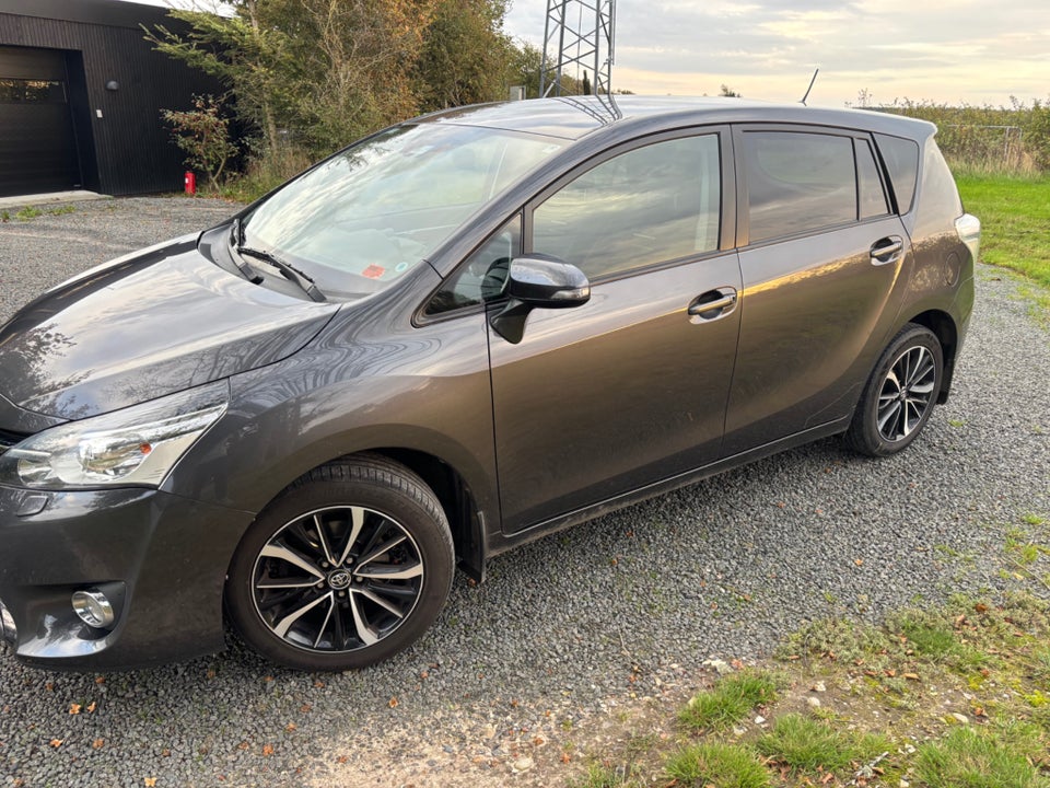 Toyota Verso 1,8 VVT-i T2 Touch 7prs 5d