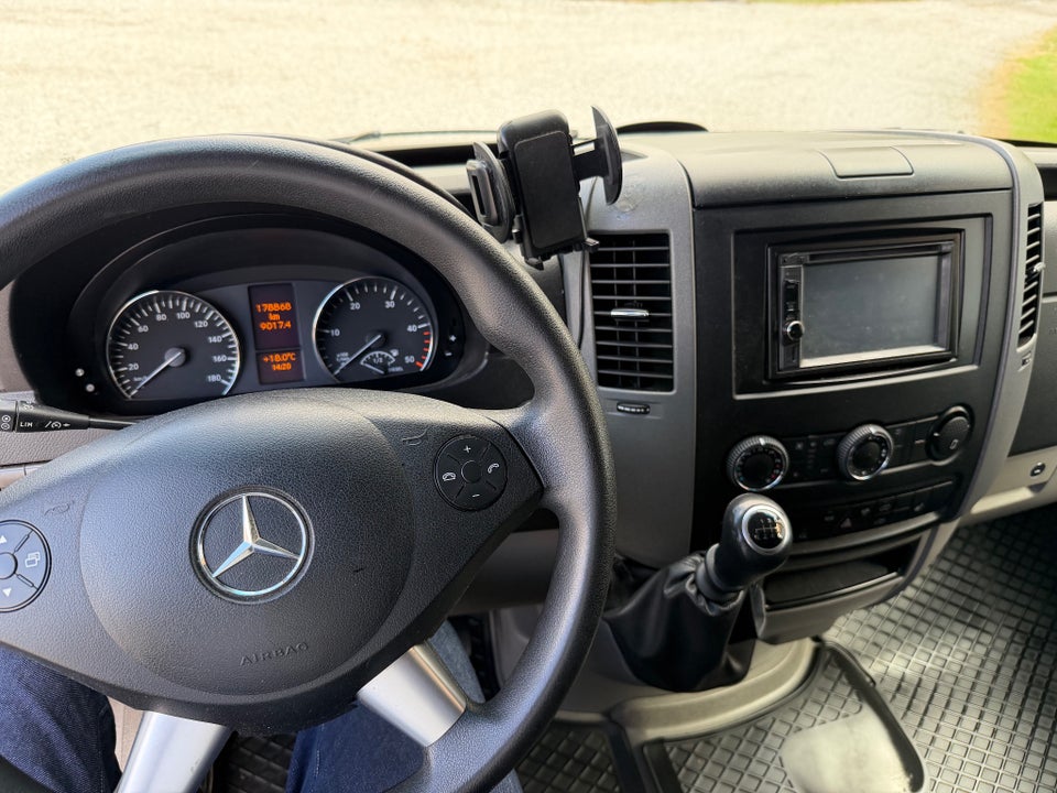 Mercedes Sprinter 316 2,2 CDi R2 Kassevogn 5d