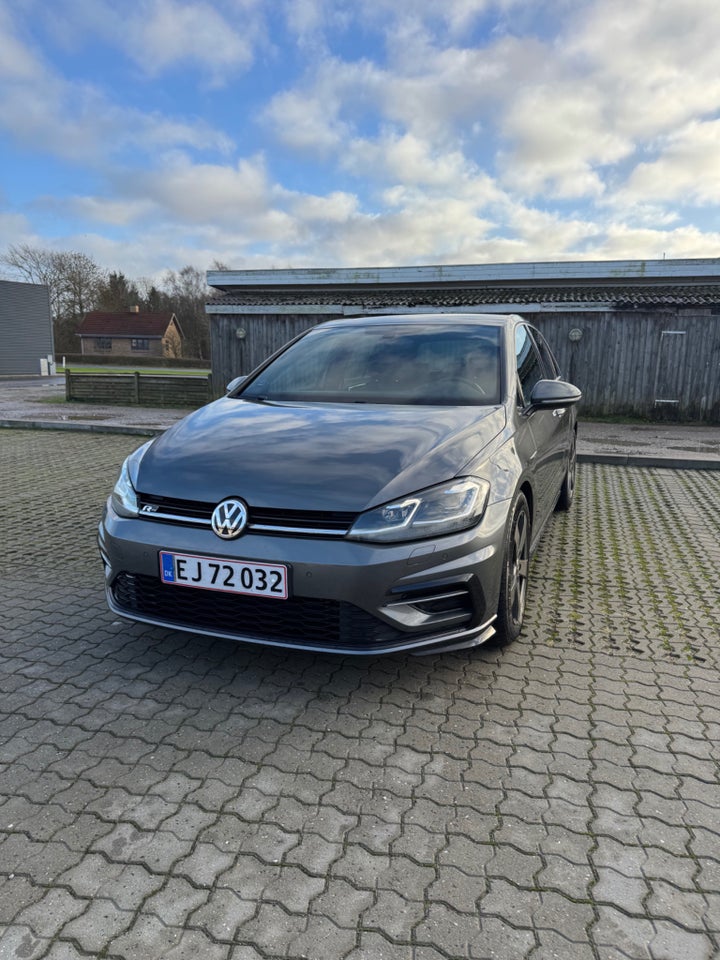 VW Golf VII 1,5 TSi 150 R-line 5d
