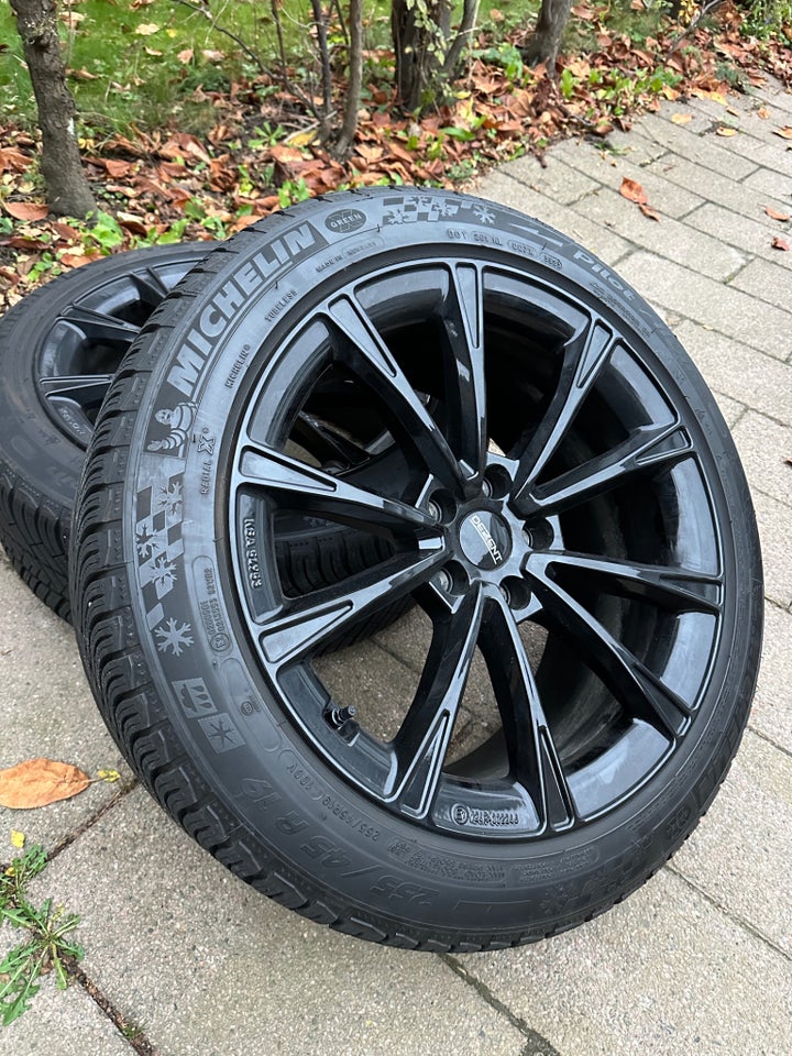 Tesla Model Y Long Range AWD 5d