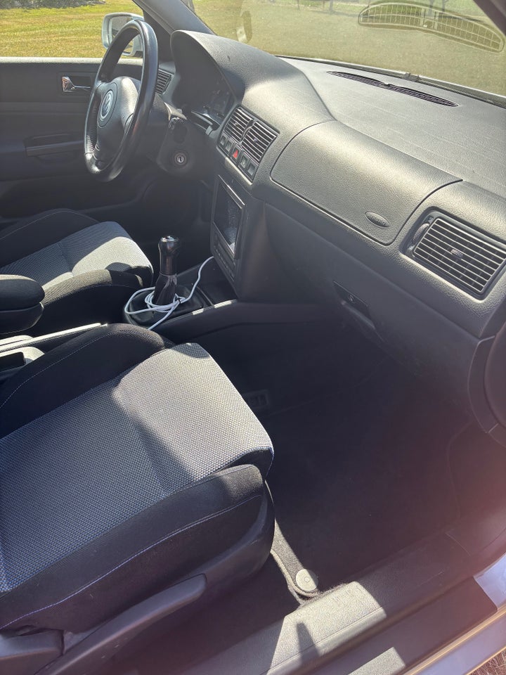 VW Golf IV 1,6  3d