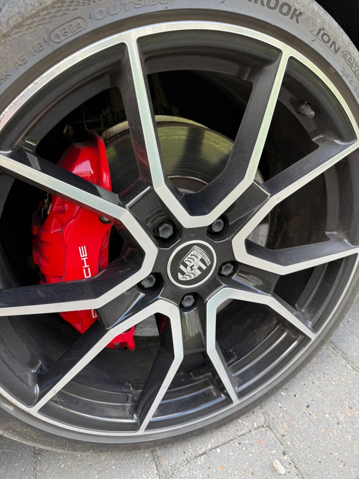 Porsche Taycan 4S Sport Turismo 5d