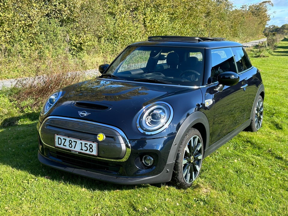 MINI Cooper SE Trim XL 3d