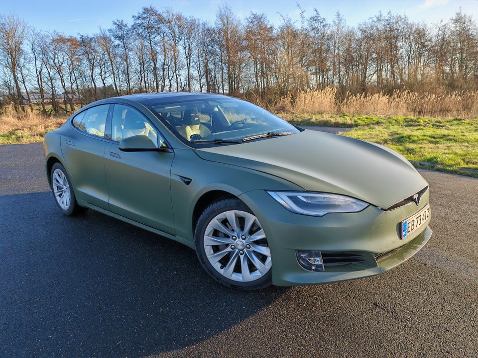 Tesla Model S 90D 5d