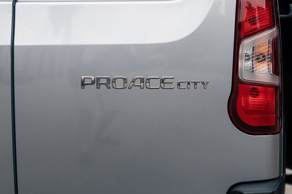 Toyota ProAce City 1,2 T 110 Medium Comfort 5d