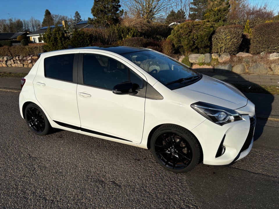 Toyota Yaris 1,5 Hybrid H3 GR Sport Smart e-CVT 5d