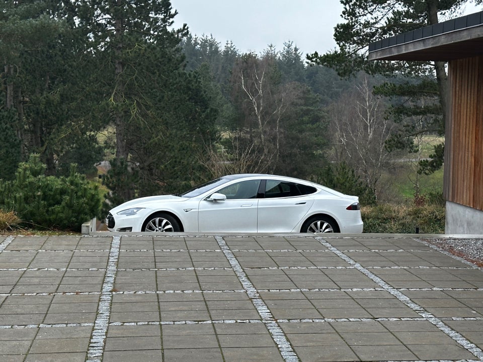 Tesla Model S 70D 5d