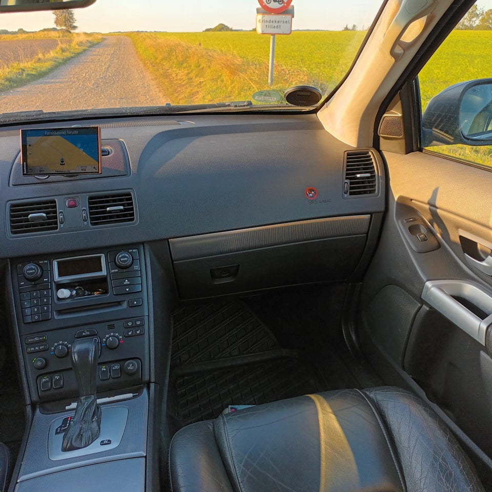 Volvo XC90 2,4 D5 185 Summum aut. AWD Van 5d