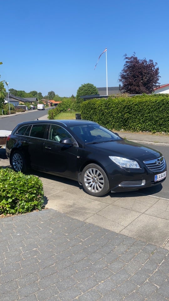 Opel Insignia 1,8 Cosmo Sports Tourer 5d