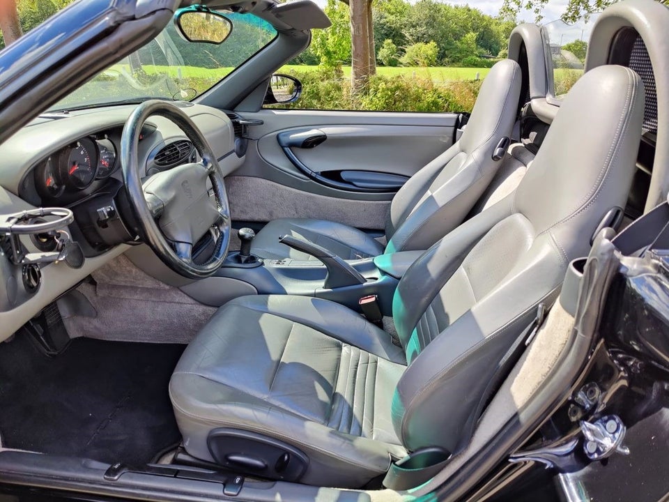 Porsche Boxster 2,5 2d