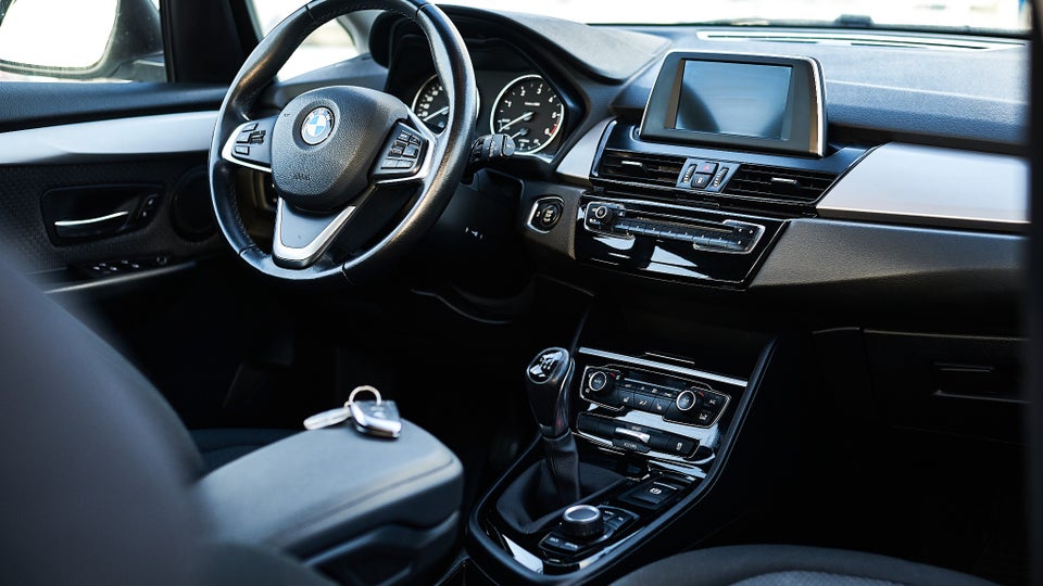 BMW 218d 2,0 Active Tourer 5d