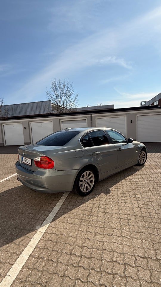 BMW 325i 2,5 aut. 4d